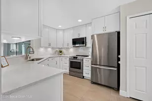 734 Pine Island Dr, Melbourne, FL 32940 - Photo 10