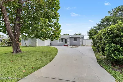 1909 Oakwood Drive, Melbourne, FL 32935 - Photo 2