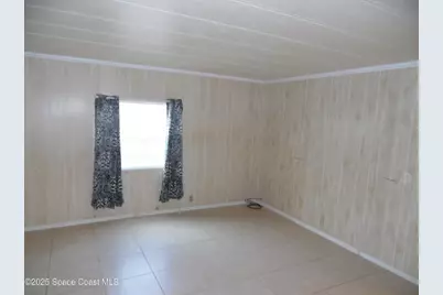 7596 E Boxelder Road N, Sebastian, FL 32976 - Photo 10