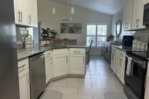 2572 Addington Cir, Rockledge, FL 32955 - Photo 6