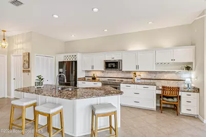 404 Riverview Lane, Melbourne Beach, FL 32951 - Photo 18