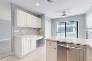 3284 Jog Park Dr, Lake Worth, FL 33467 - Photo 18