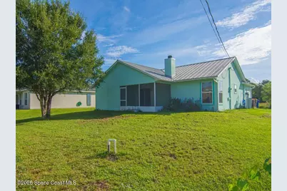 8155 100th Court, Vero Beach, FL 32967 - Photo 8