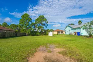8155 100th Ct, Vero Beach, FL 32967 - Photo 4
