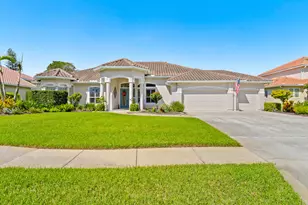 630 Deerhurst Dr, Melbourne, FL 32940 - Photo 2
