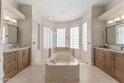 366 Southampton Drive, Indialantic, FL 32903 - Photo 16