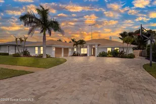 1031 E River Oaks Dr, Indialantic, FL 32903 - Photo 1