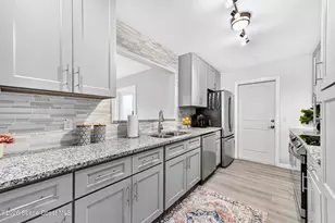 528 Tropicaire Ave SW, Palm Bay, FL 32908 - Photo 20