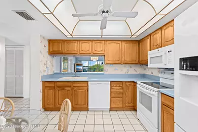 580 S Brevard Avenue #822, Cocoa Beach, FL 32931 - Photo 32