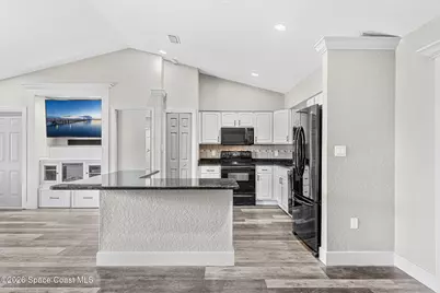 697 Hamm Street NW, Palm Bay, FL 32907 - Photo 8