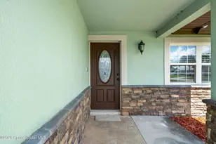 697 Hamm St NW, Palm Bay, FL 32907 - Photo 2