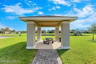 7853 Loren Cove Dr, Melbourne, FL 32940 - Photo 32