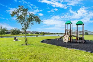 7853 Loren Cove Dr, Melbourne, FL 32940 - Photo 30