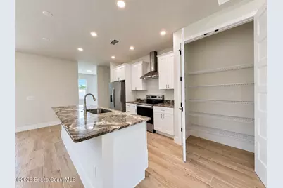 356 Friendly Street SW, Palm Bay, FL 32908 - Photo 18