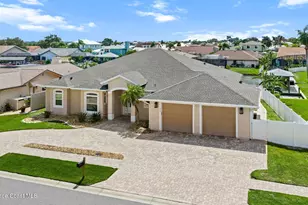 215 Cordoba Ct, Merritt Island, FL 32953 - Photo 1