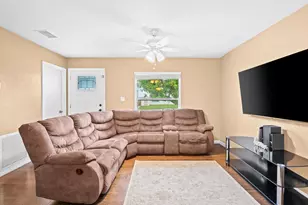 327 Brescia St NE, Palm Bay, FL 32907 - Photo 4