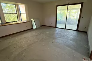 12 Berkshire Ln, Palm Coast, FL 32137 - Photo 2