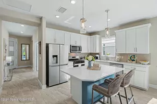 8868 Splashing Dr, Melbourne, FL 32940 - Photo 10