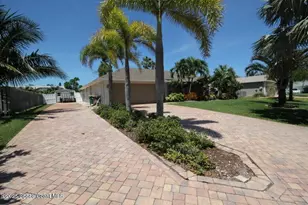 250 Atlantic Dr, Melbourne Beach, FL 32951 - Photo 6