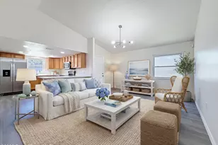 4018 Marlberry Ln, Melbourne, FL 32901 - Photo 2