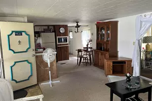 1047 Sunflower Ln NE, Palm Bay, FL 32907 - Photo 10