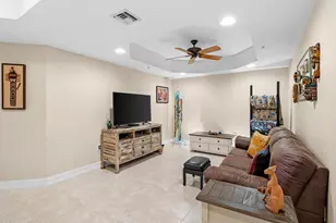 15 N Indian River Dr, Cocoa, FL 32922 - Photo 8