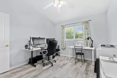 1281 Indian Oaks Drive, Melbourne, FL 32901 - Photo 32