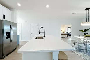 4646 Broomsedge Cir, West Melbourne, FL 32904 - Photo 18
