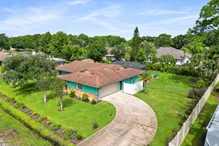 561 Sterling St NE, Palm Bay, FL 32907 - Photo 2