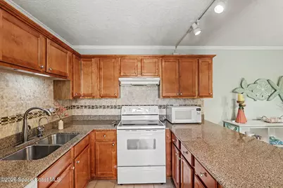1170 6th Avenue #10b, Vero Beach, FL 32960 - Photo 8