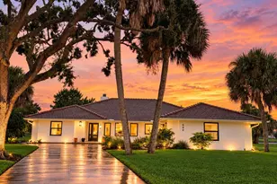545 Southern Hills Ct, Melbourne, FL 32940 - Photo 2