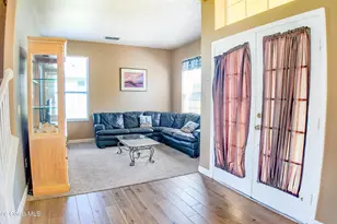 3145 Twisted Oak Loop, Kissimmee, FL 34744 - Photo 4