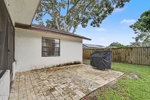 842 Glendale Ave NW, Palm Bay, FL 32907 - Photo 26