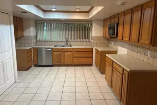 2404 Scenic Dr, Melbourne, FL 32901 - Photo 6