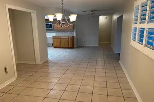 2404 Scenic Dr, Melbourne, FL 32901 - Photo 4