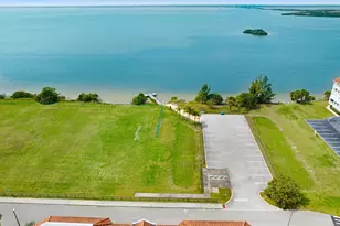 8934 Puerto Del Rio Dr, Cape Canaveral, FL 32920 - Photo 2