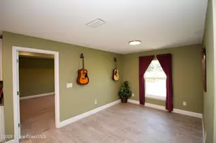 950 Douglas St SE, Palm Bay, FL 32909 - Photo 6