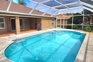 911 Wood Creek Dr, Melbourne, FL 32901 - Photo 2