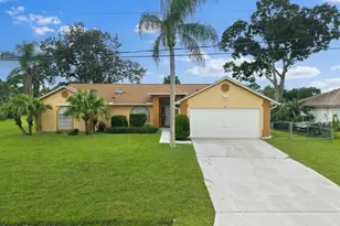 370 Carol Dr NE, Palm Bay, FL 32907 - Photo 2