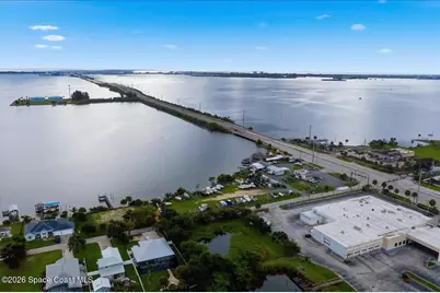 1872 E Merritt Island Causeway, Merritt Island, FL 32952 - Photo 16