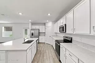 1427 Colebrook Cir SW, Palm Bay, FL 32908 - Photo 10