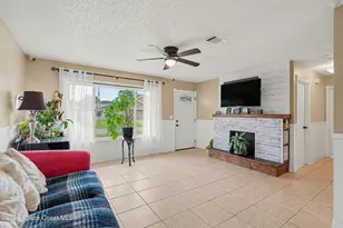 966 Cotorro Rd SE, Palm Bay, FL 32909 - Photo 4