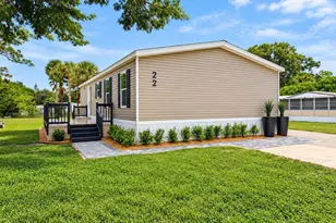 22 Nina Jean Dr, Melbourne, FL 32904 - Photo 2
