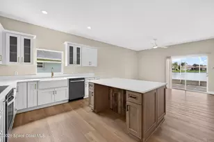 5393 Outlook Dr, Melbourne, FL 32940 - Photo 4