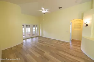 681 Indian Oaks Dr, Melbourne, FL 32901 - Photo 6