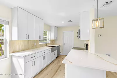 215 NE 2nd Street, Satellite Beach, FL 32937 - Photo 10
