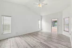 995 Wildwood Dr, Melbourne, FL 32940 - Photo 18