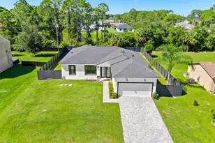 700 Cornelia Ave SE, Palm Bay, FL 32909 - Photo 2