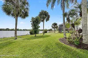 345 Lake View Ln, Grant-Valkaria, FL 32909 - Photo 4