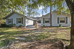 896 Angelico Rd NW, Palm Bay, FL 32907 - Photo 2